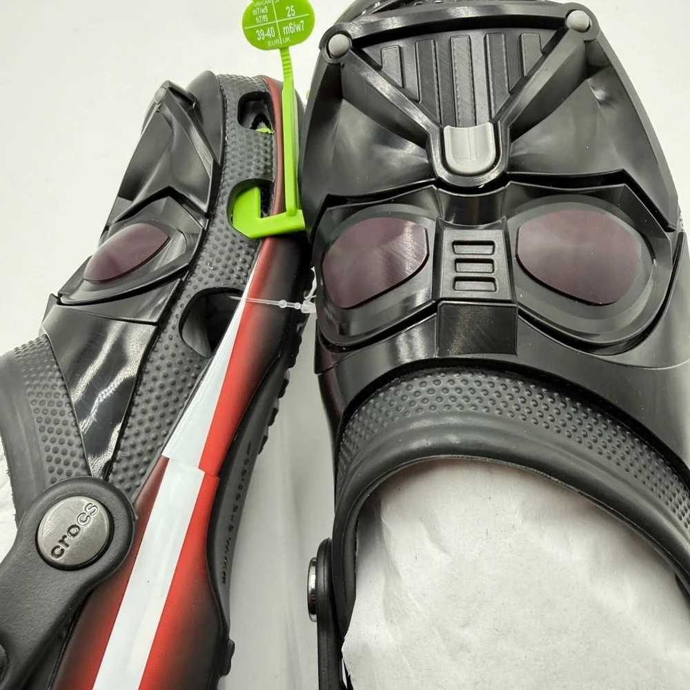 Crocs STAR WARS Darth Vader Classic Clog Men's Size 7/ Women's 9 Unisex NEW
